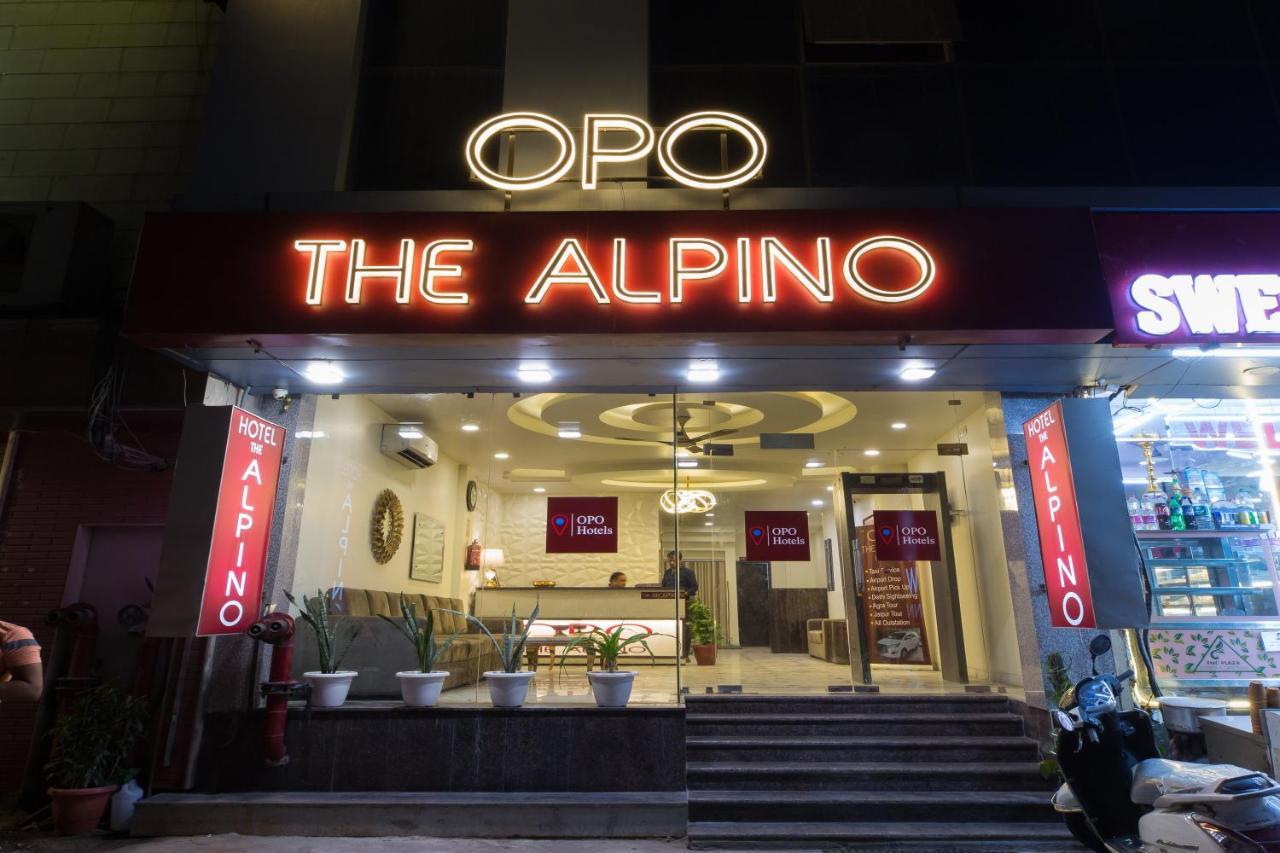 ניו דלהי The Alpino Hotel מראה חיצוני תמונה