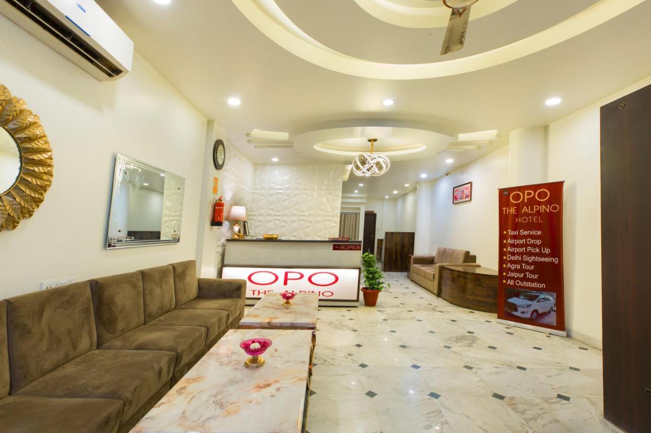 ניו דלהי The Alpino Hotel מראה חיצוני תמונה