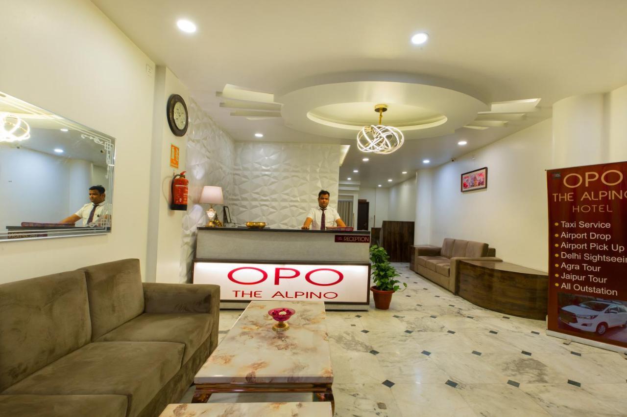 ניו דלהי The Alpino Hotel מראה חיצוני תמונה