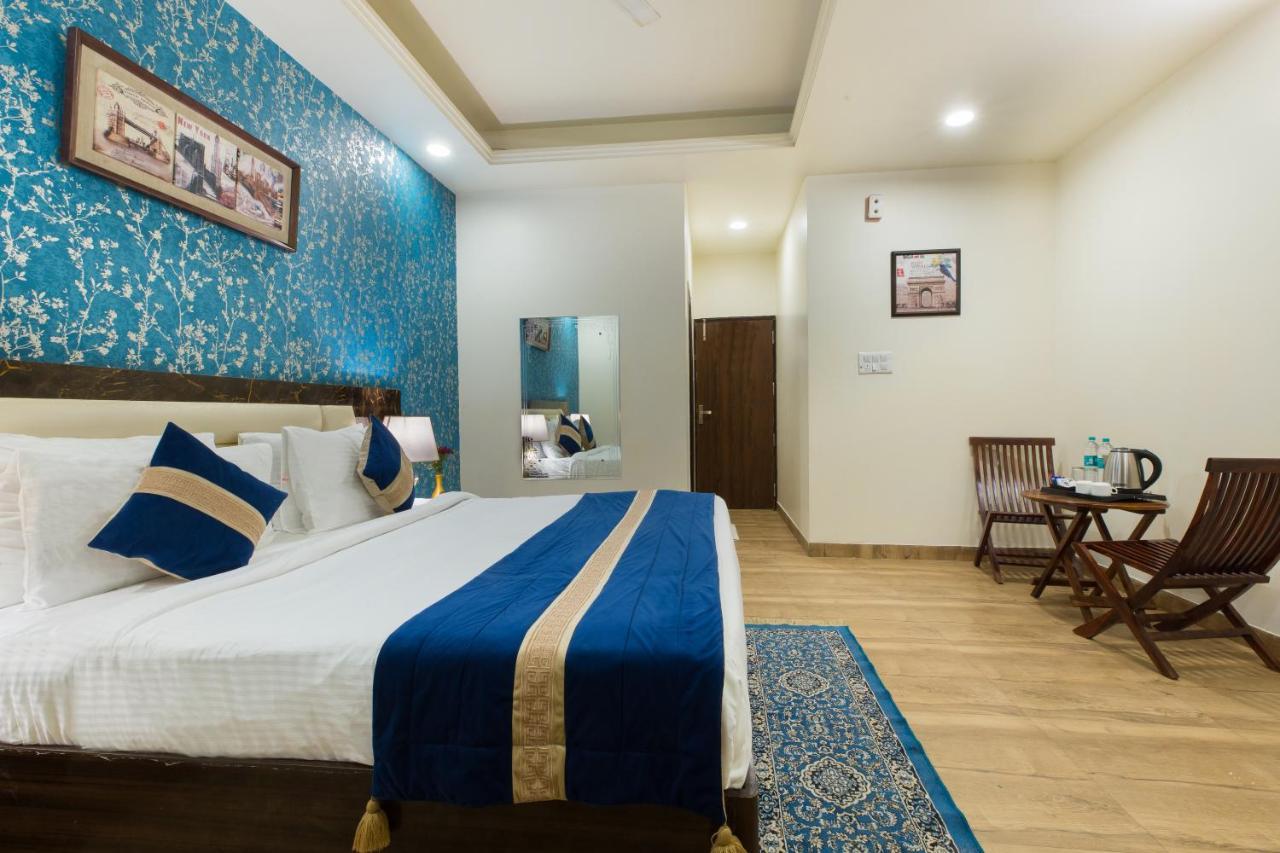 ניו דלהי The Alpino Hotel מראה חיצוני תמונה